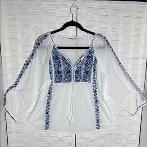 Sevya Handmade Cotton White with Blue Embroidery Casual Long Sleeve Top Size S/M
